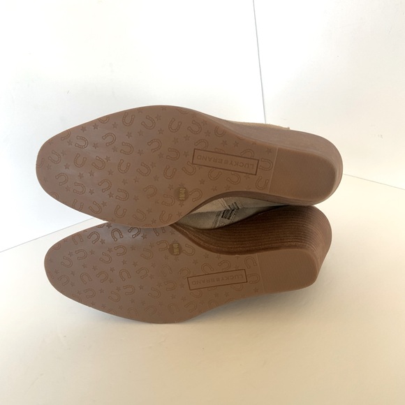 Lucky Brand Waltz Tan Suede Leather Side Zip Wedge Ankle Booties Sz 9 & 10 NWT - Picture 10 of 13